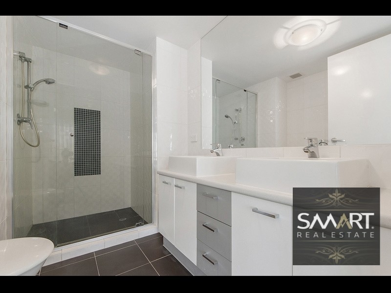 17/15 Lloyd Street, Southport QLD 4215