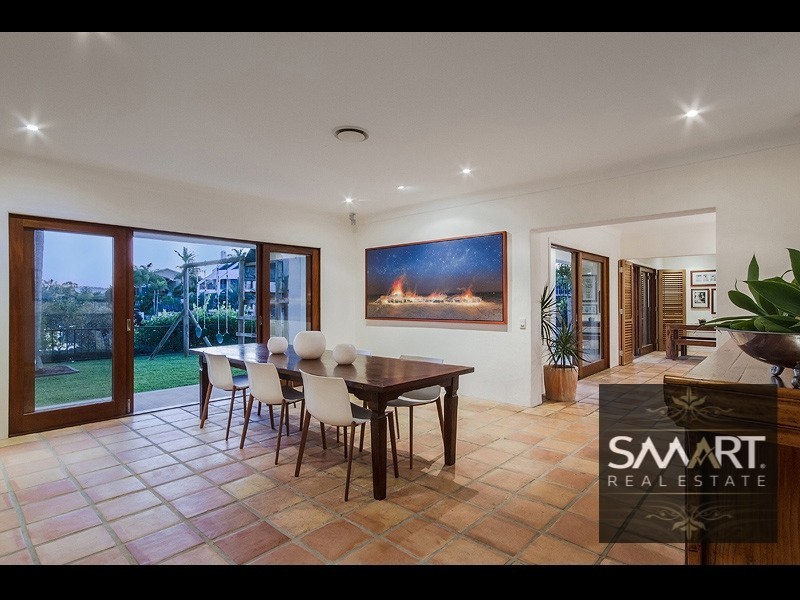 3 Florence Court, Isle Of Capri QLD 4217