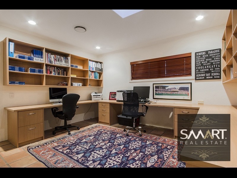 3 Florence Court, Isle Of Capri QLD 4217