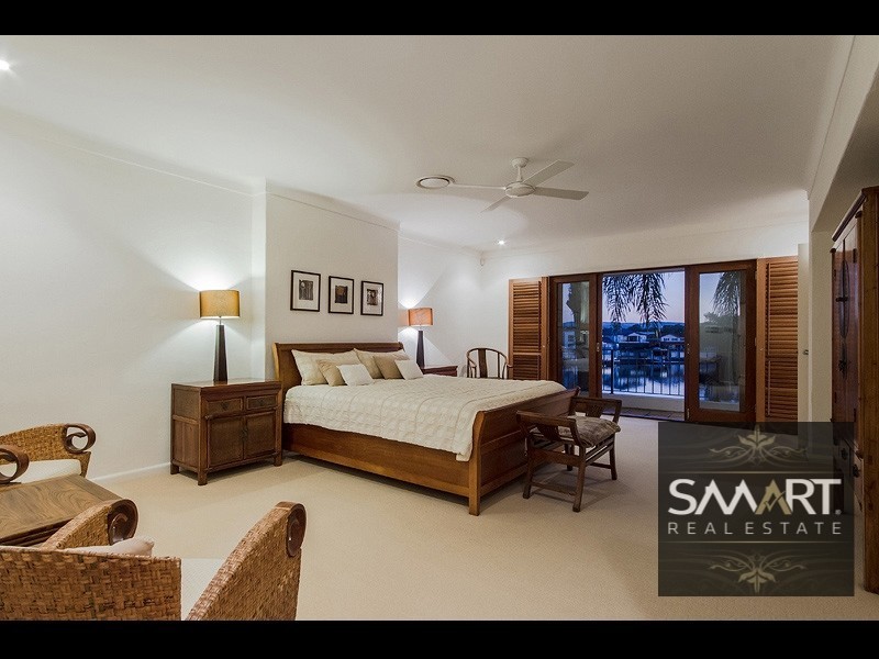 3 Florence Court, Isle Of Capri QLD 4217