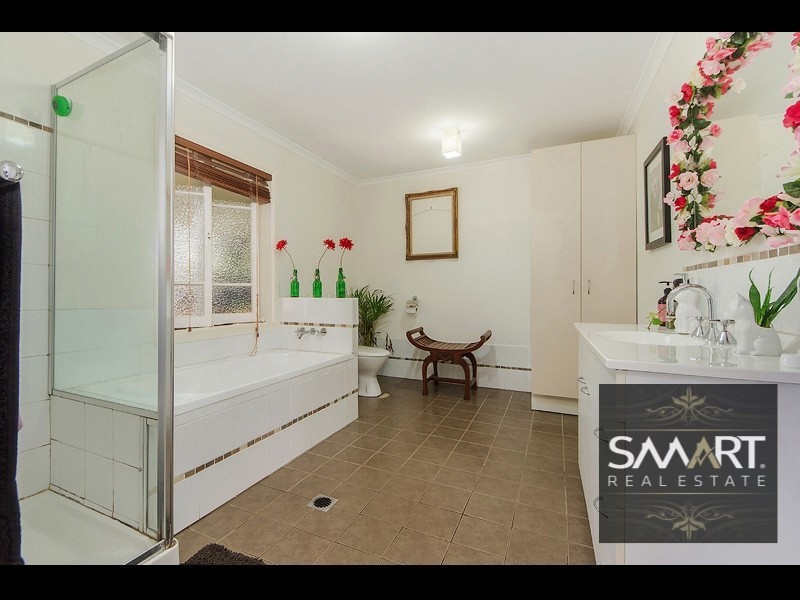 24 Neville Avenue, Southport QLD 4215