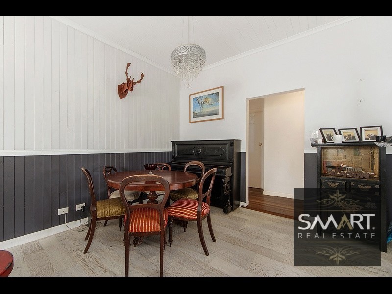 24 Neville Avenue, Southport QLD 4215