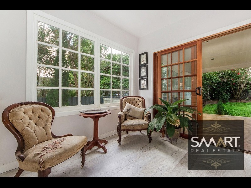 24 Neville Avenue, Southport QLD 4215