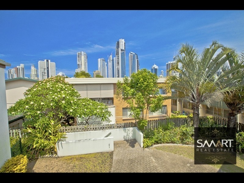 3/15 Weemala Street, Chevron Island QLD 4217