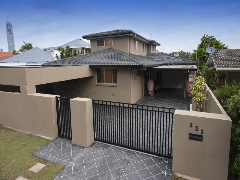 231 Stanhill Drive, Chevron Island QLD 4217
