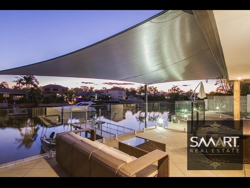 102 Sundance Way, Runaway Bay QLD 4216