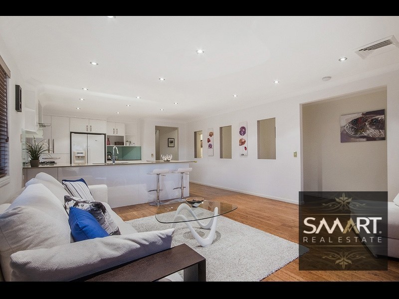 102 Sundance Way, Runaway Bay QLD 4216