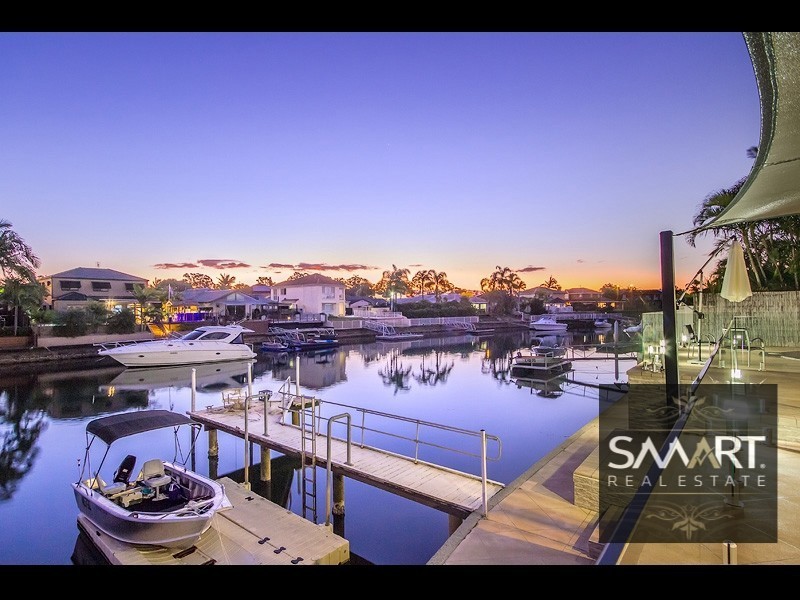 102 Sundance Way, Runaway Bay QLD 4216