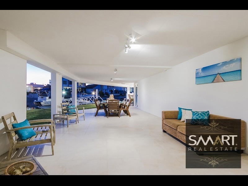 26 The Lido, Isle Of Capri QLD 4217