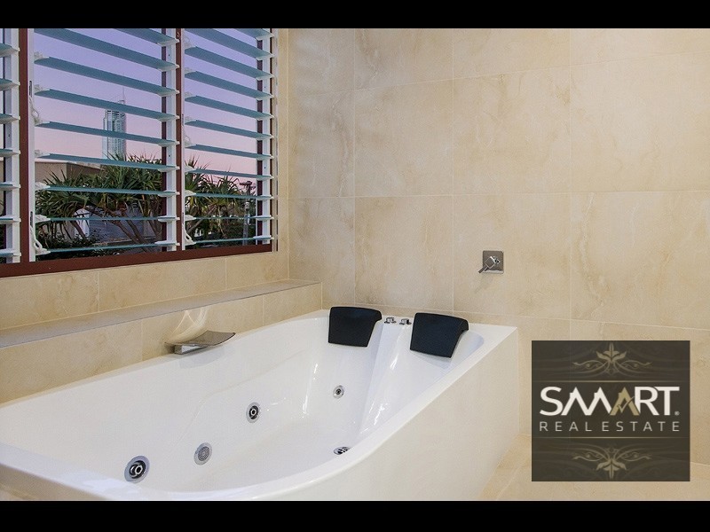 26 The Lido, Isle Of Capri QLD 4217