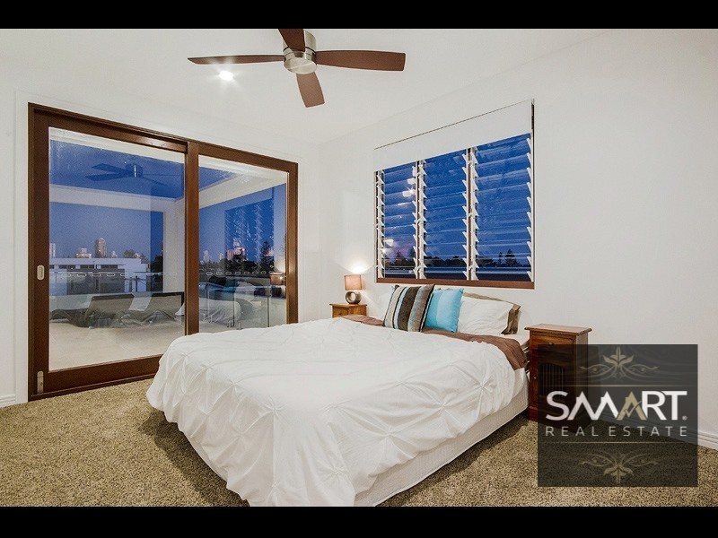 26 The Lido, Isle Of Capri QLD 4217