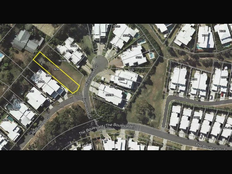 5017A Riverwood Grove, Benowa QLD 4217
