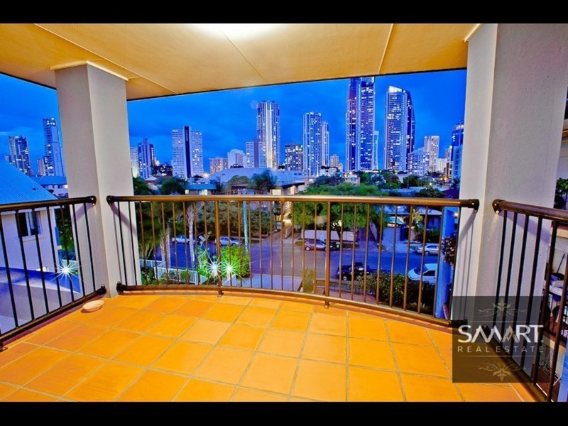 12/10-12 Darrambal Street, Chevron Island QLD 4217