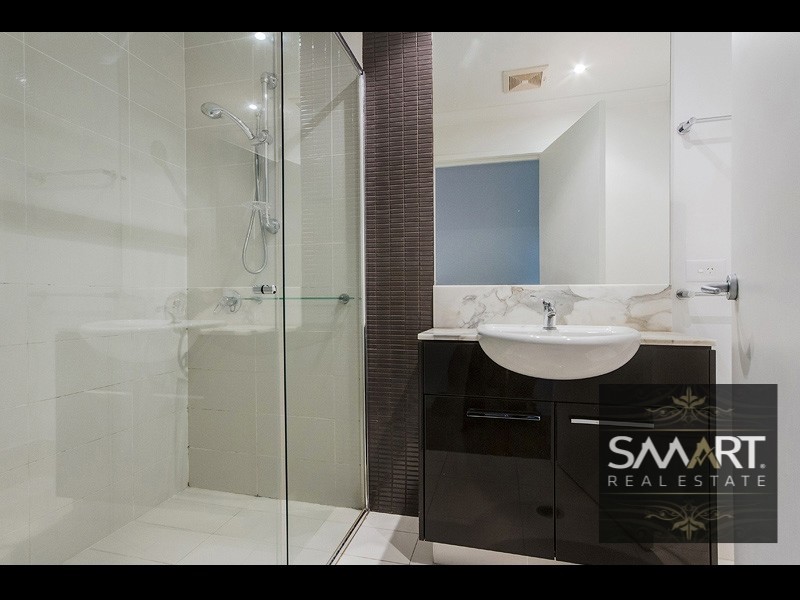 8/29 Port Peyra Crescent, Varsity Lakes QLD 4227