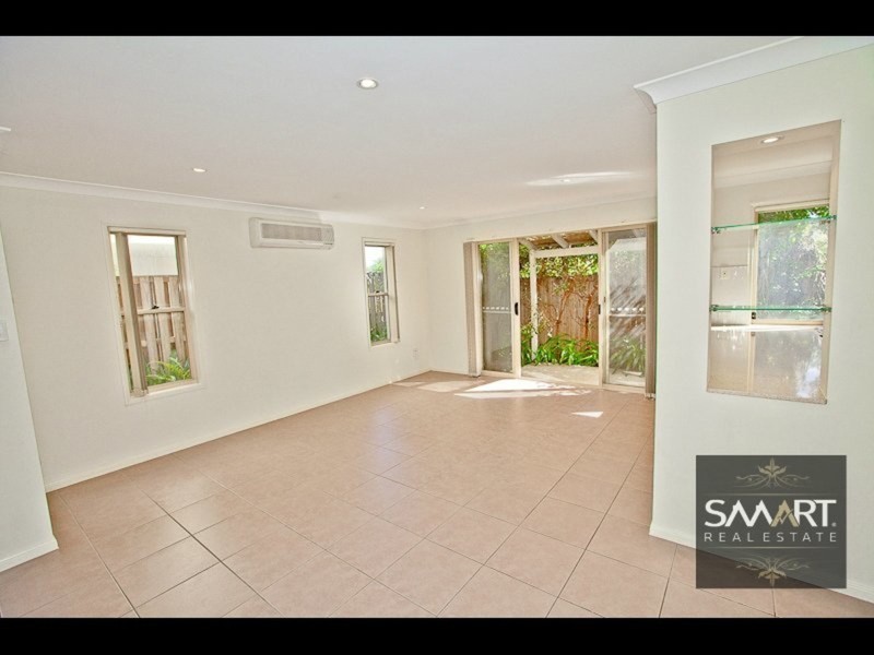 9/32-34 Margaret Street, Southport QLD 4215