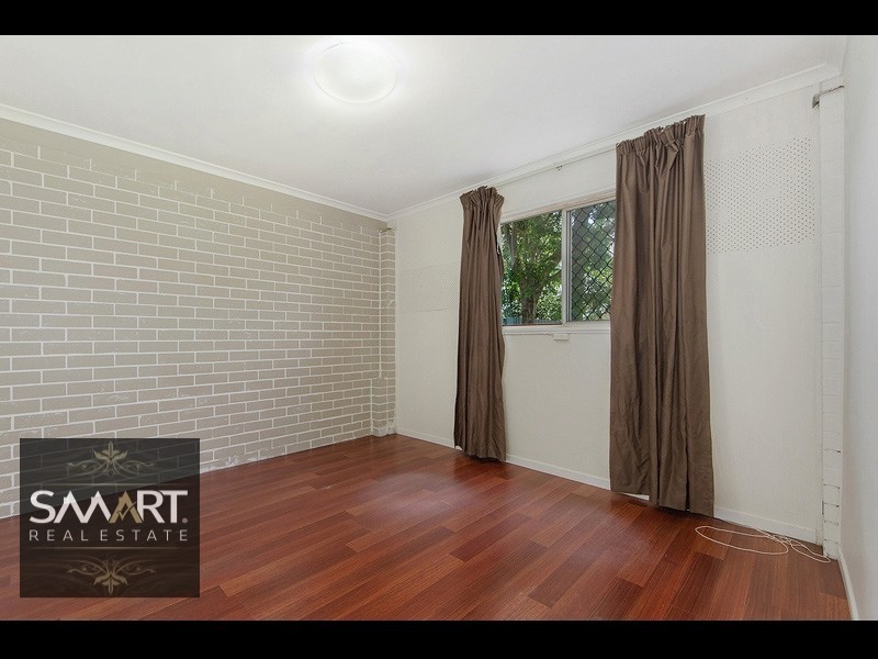 10 Mascala Parade, Mermaid Waters QLD 4218