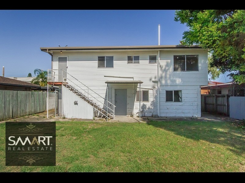 10 Mascala Parade, Mermaid Waters QLD 4218