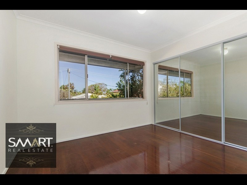 10 Mascala Parade, Mermaid Waters QLD 4218