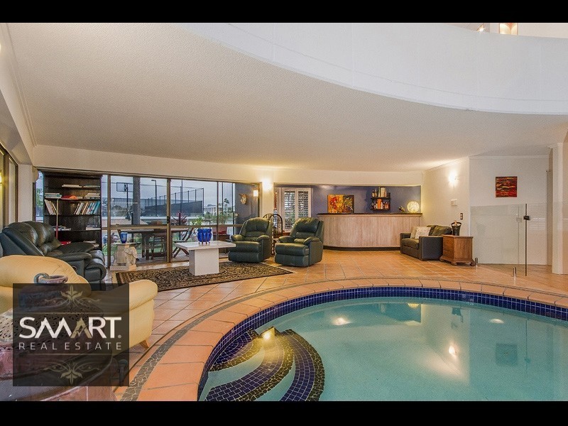 2 Castille Court, Isle Of Capri QLD 4217