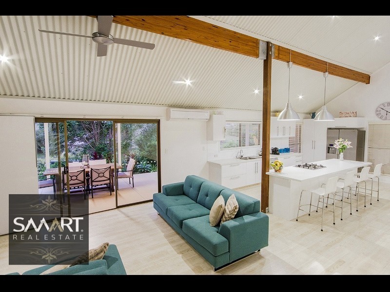 11 Kimmuli Drive, Elanora QLD 4221