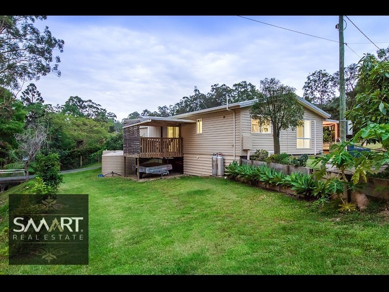11 Kimmuli Drive, Elanora QLD 4221