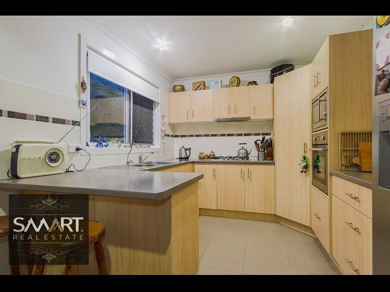 11 Kimmuli Drive, Elanora QLD 4221