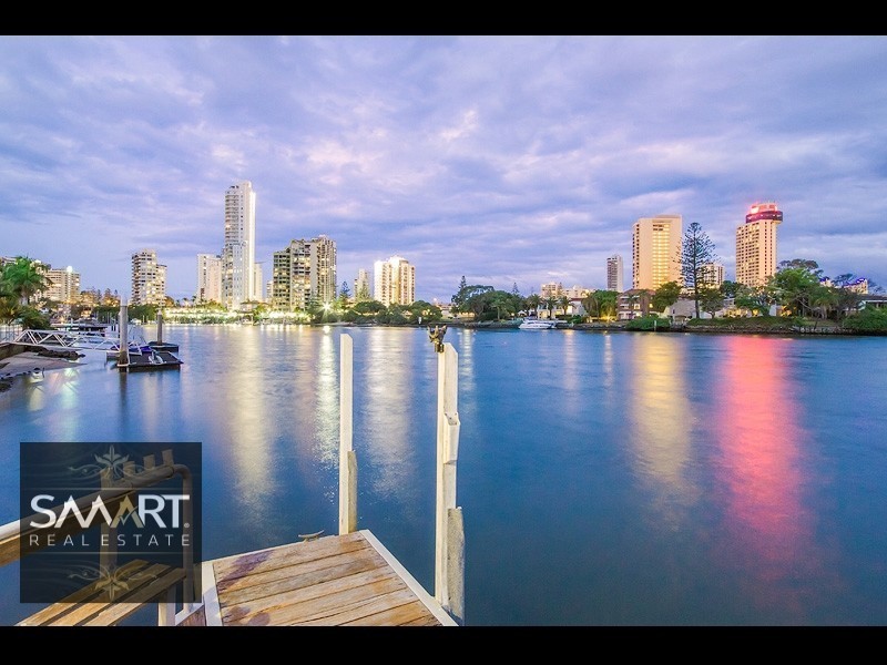 76 Amalfi Drive, Isle Of Capri QLD 4217