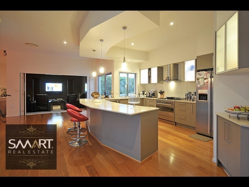 9 Eucumbene Place, Maudsland QLD 4210