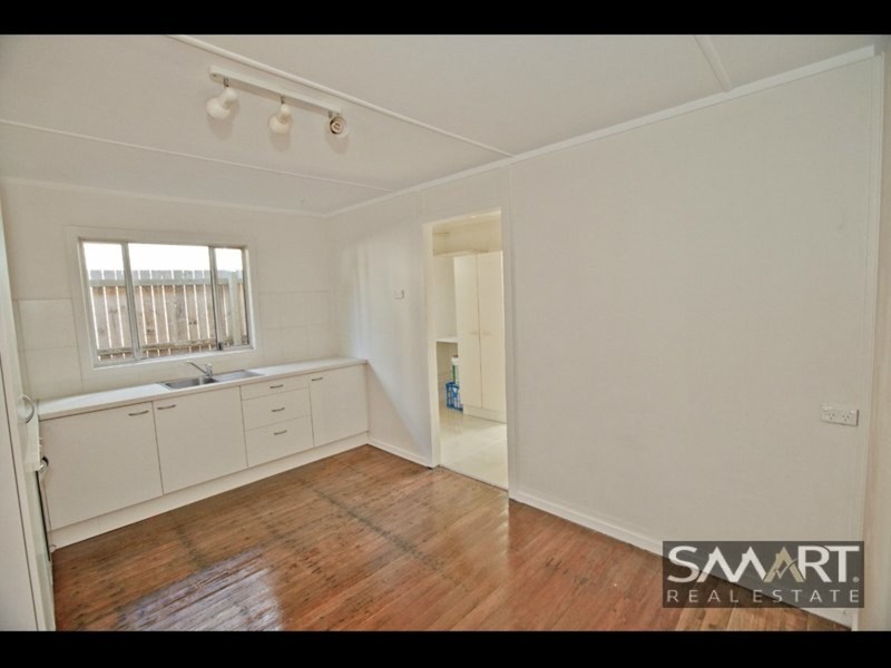 40 Sydney Street, Labrador QLD 4215