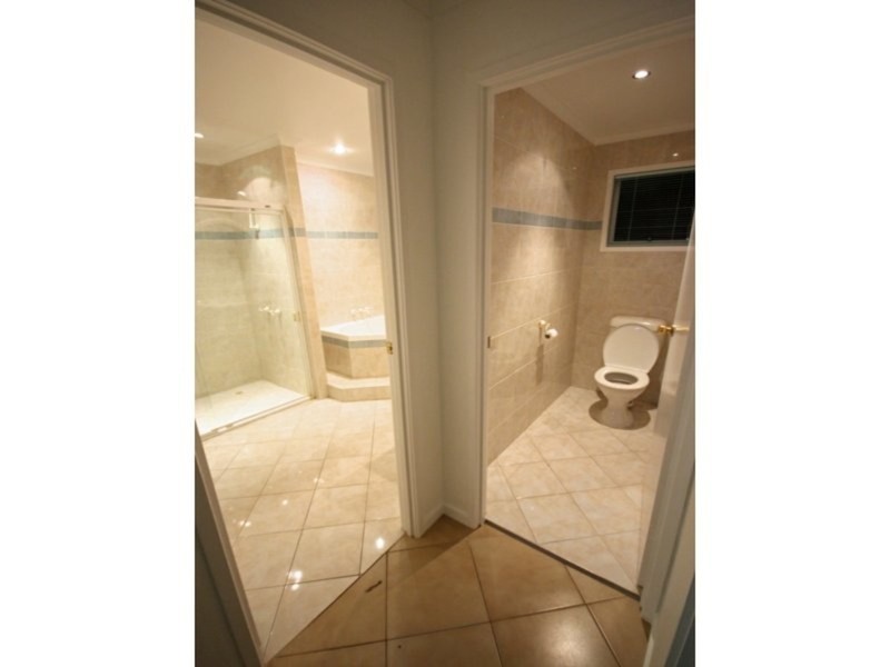 3 Koro Court, Ashmore QLD 4214