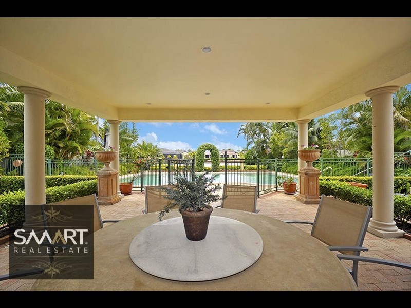 60/40 Cotlew Street E, Southport QLD 4215