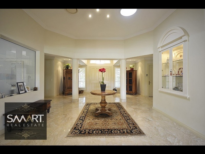 60/40 Cotlew Street E, Southport QLD 4215