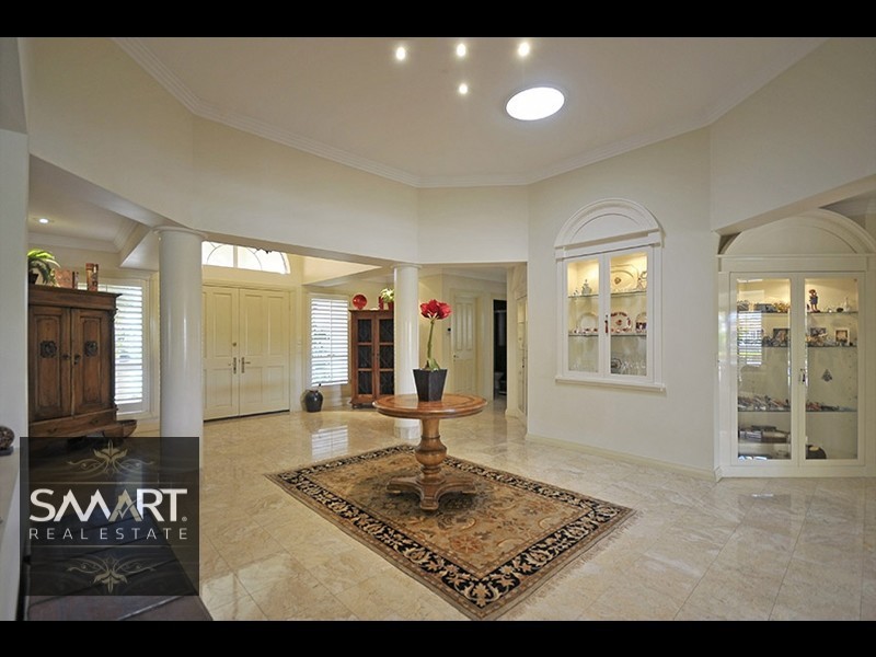 60/40 Cotlew Street E, Southport QLD 4215