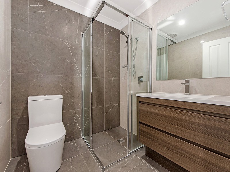 1/2 Mal Burke Street, Southport QLD 4215