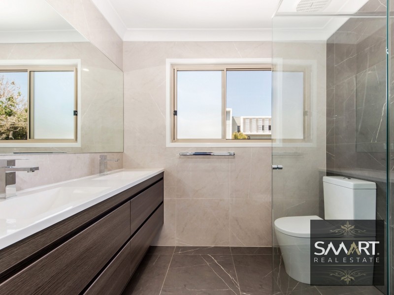 1/2 Mal Burke Street, Southport QLD 4215