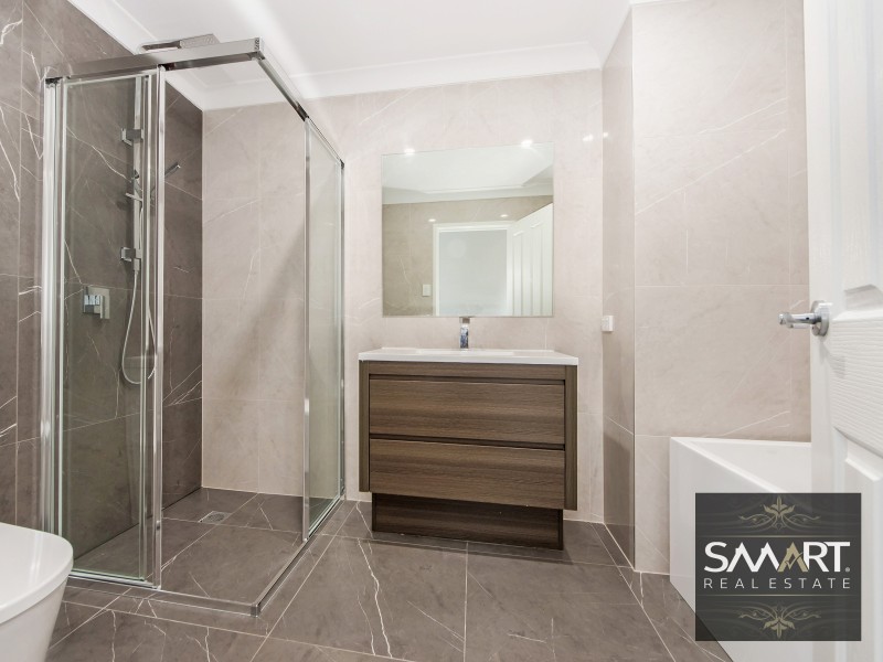 1/2 Mal Burke Street, Southport QLD 4215