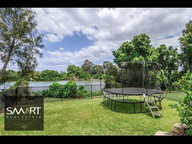 3033A The Boulevarde, Benowa QLD 4217
