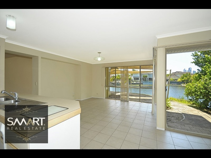 114/40 Cotlew Street East, Southport QLD 4215