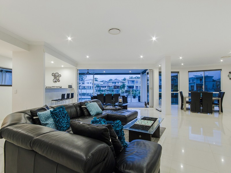 19 North Quay, Biggera Waters QLD 4216
