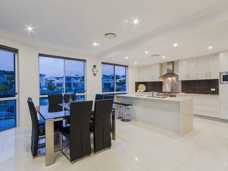 19 North Quay, Biggera Waters QLD 4216