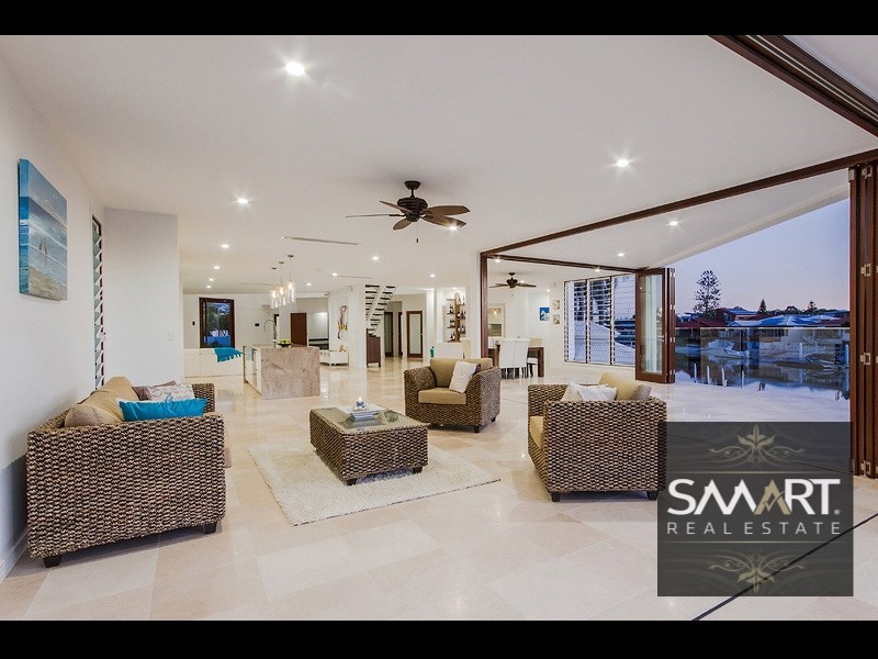 Isle Of Capri QLD 4217