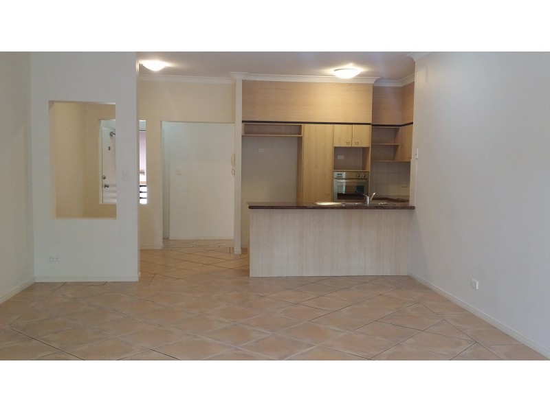 68/88-98 Limetree Parade, Runaway Bay QLD 4216