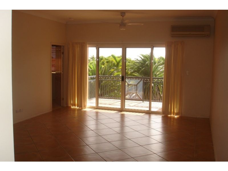 68/88-98 Limetree Parade, Runaway Bay QLD 4216