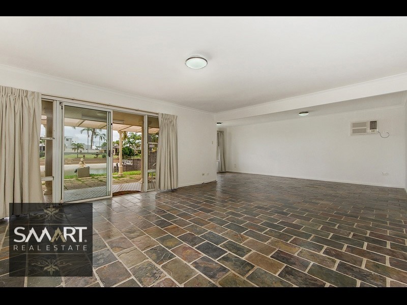 64 Salerno Street, Isle Of Capri QLD 4217