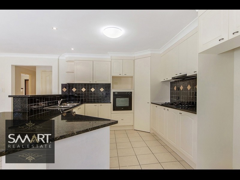 55 Arun Drive, Arundel QLD 4214