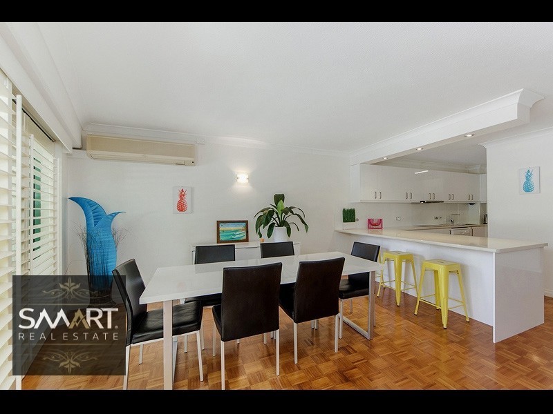 4/2 Adori Street, Chevron Island QLD 4217