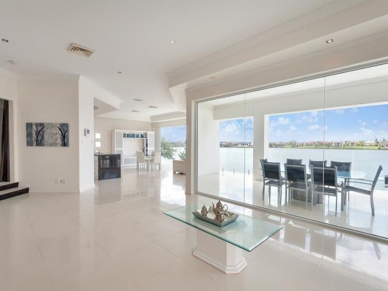 126 Sir Bruce Small Boulevard, Benowa Waters QLD 4217