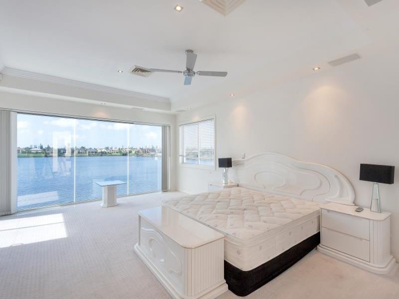 126 Sir Bruce Small Boulevard, Benowa Waters QLD 4217