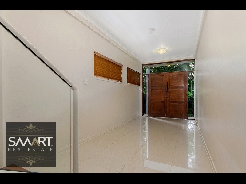 70 Benowa Road, Southport QLD 4215