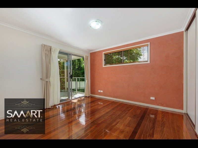 70 Benowa Road, Southport QLD 4215